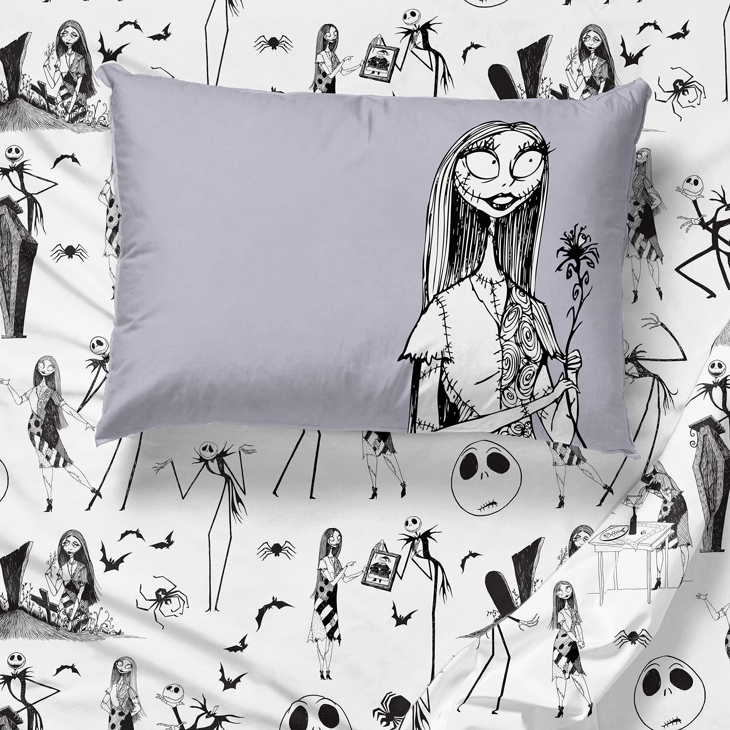 Amazon Jay Franco Kids Sheet Set With Fitted Flat Sheets Pillow Cover Ultra Soft Bedding With Pillowcase For Room Decor White Nightmare Before Christmas 3 Piece Twin Home Kitchen