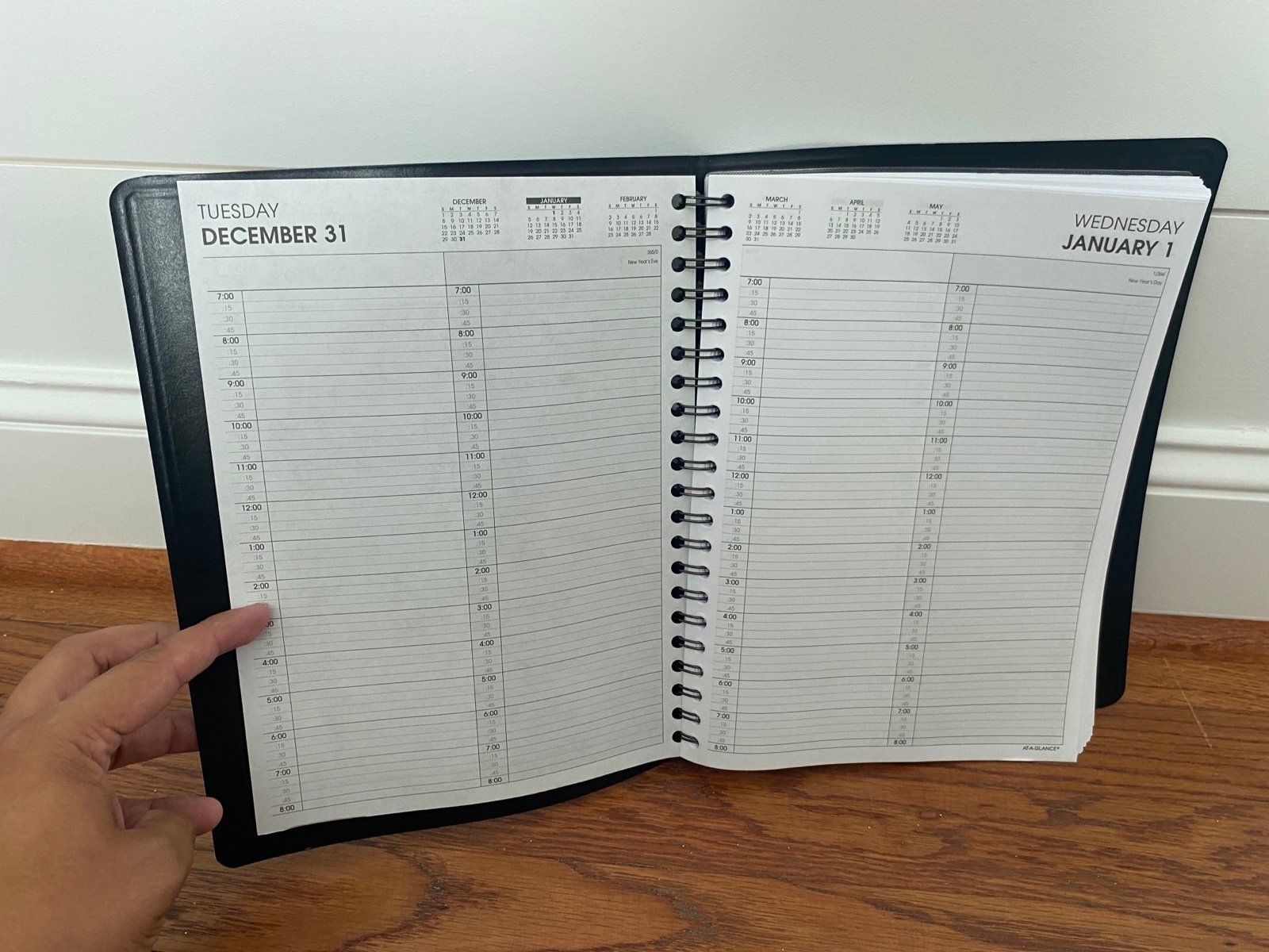 At A Glance 2025 Calendar Planner Daily Black New Year 2 Person 70 222 05 Black