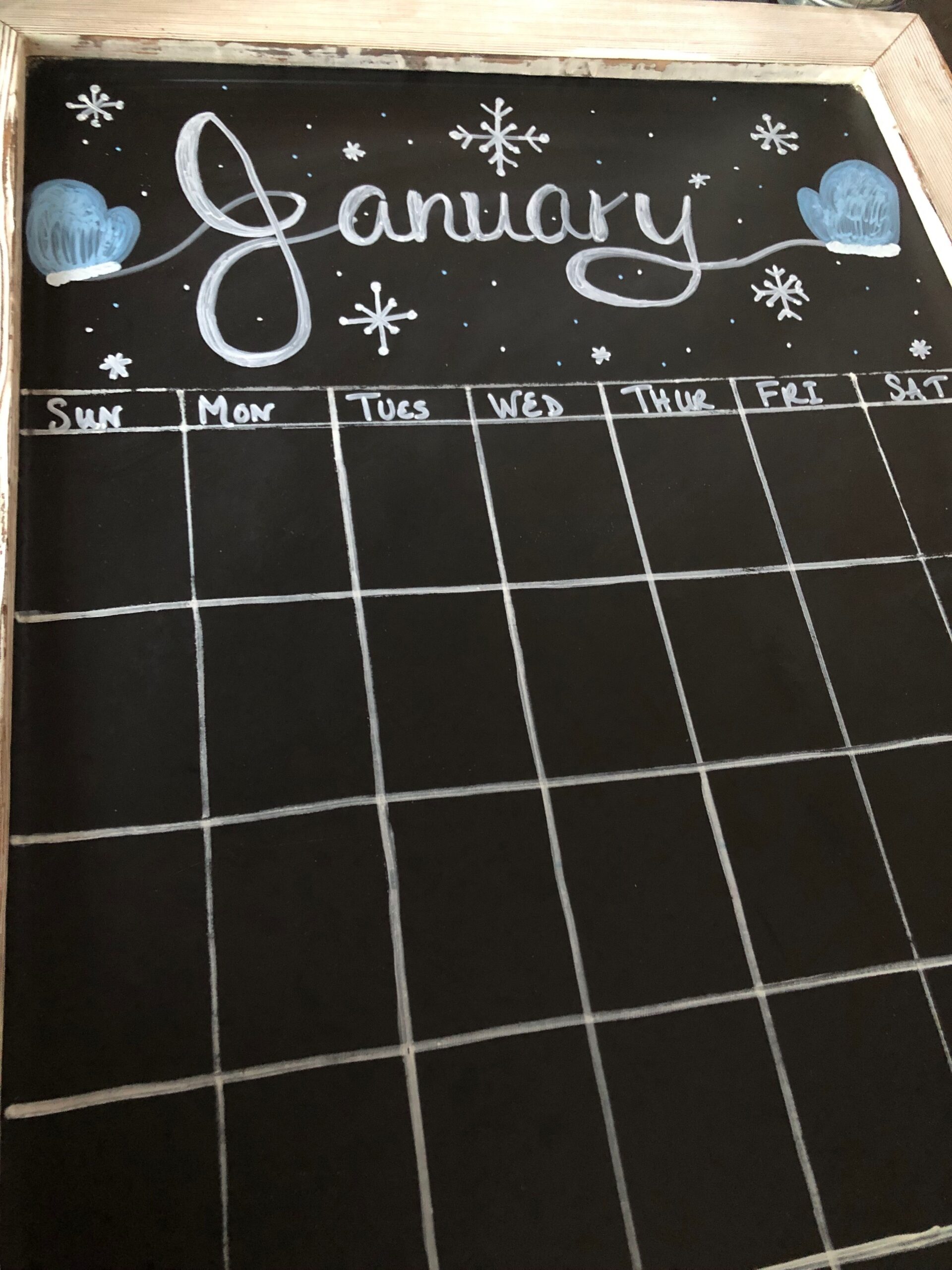 DIY Chalkboard Calendar
