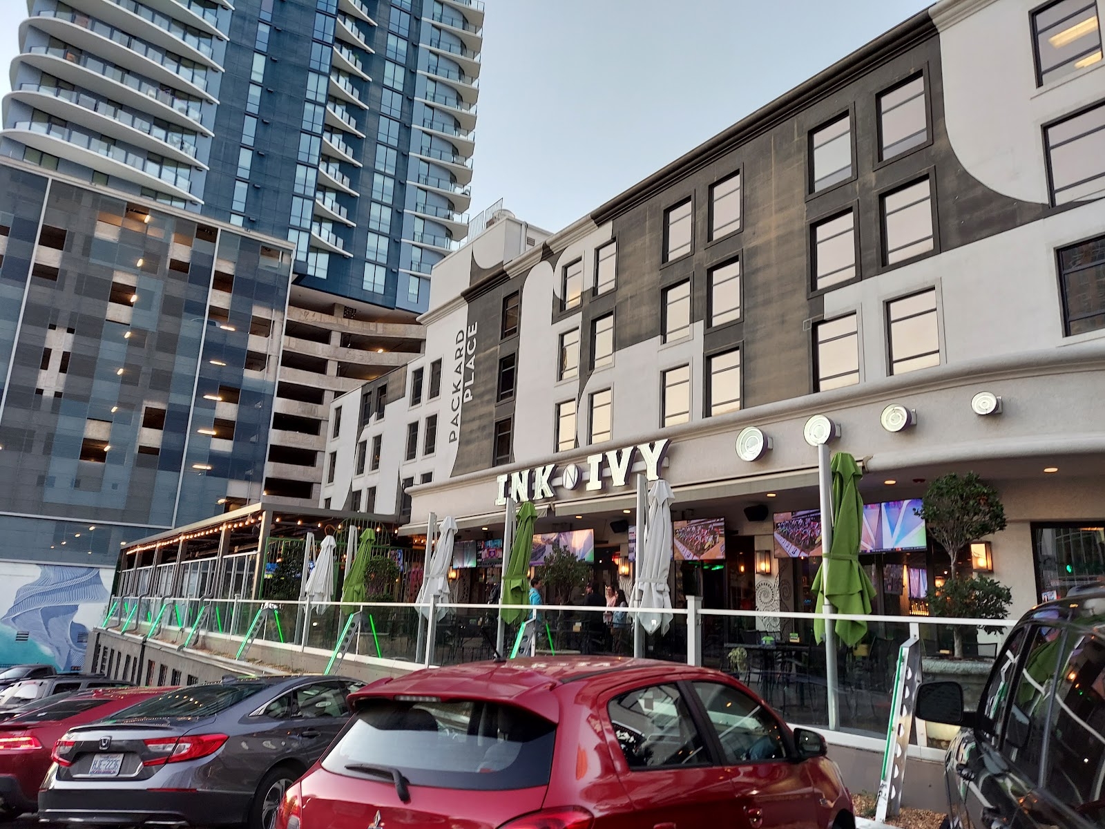 Ink N Ivy Sports Bar In Charlotte