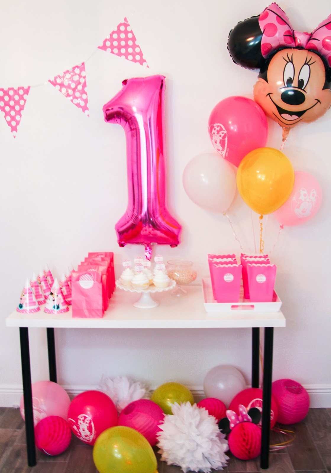 Minnie Mouse First Birthday Party Celebration Stylist Popular Party Planning Blog