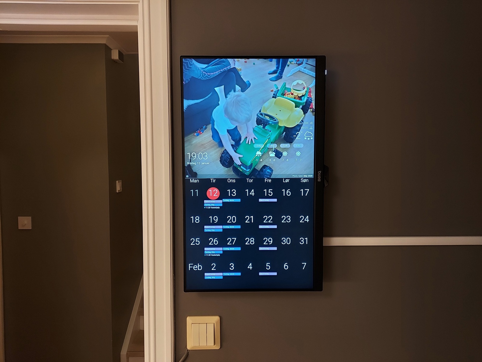 Raspberry Pi DAKboard Display Cavelab